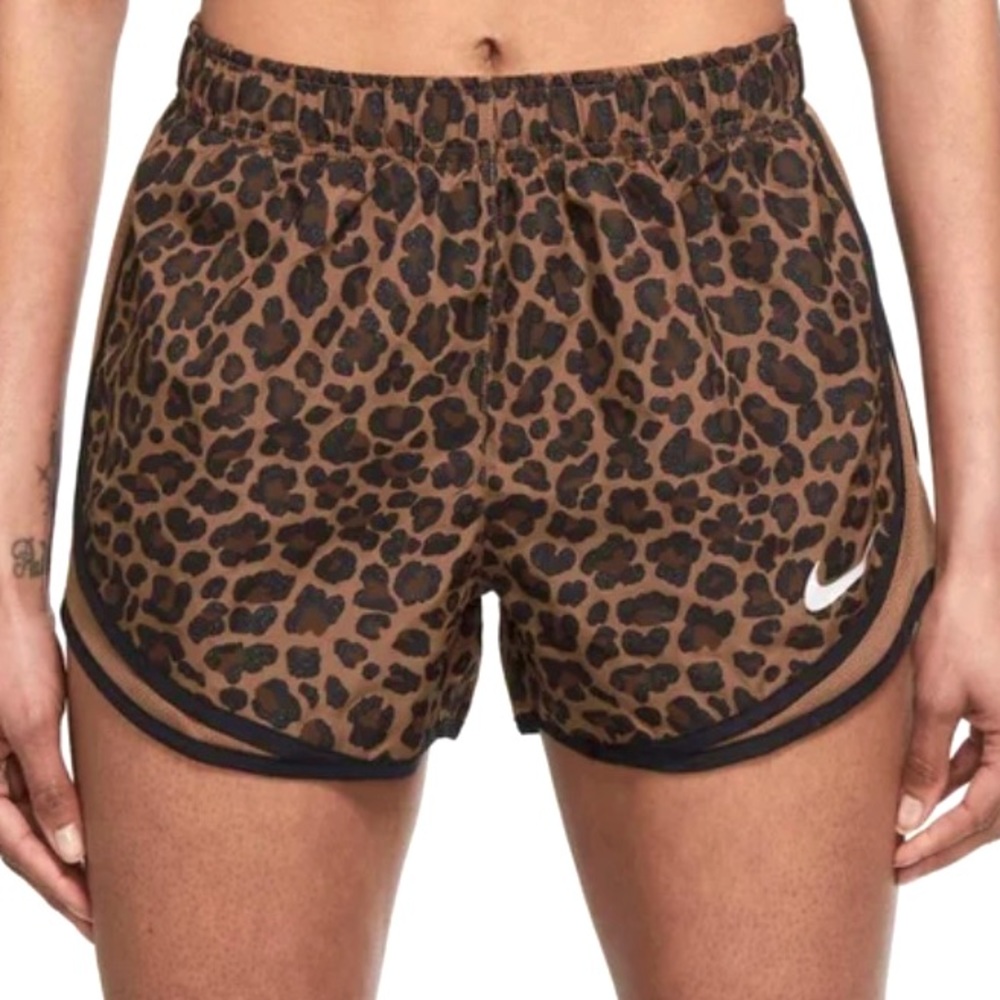 NIKE Dri-FIT Tempo Women's Running Shorts Leopard Print size MEDIUM